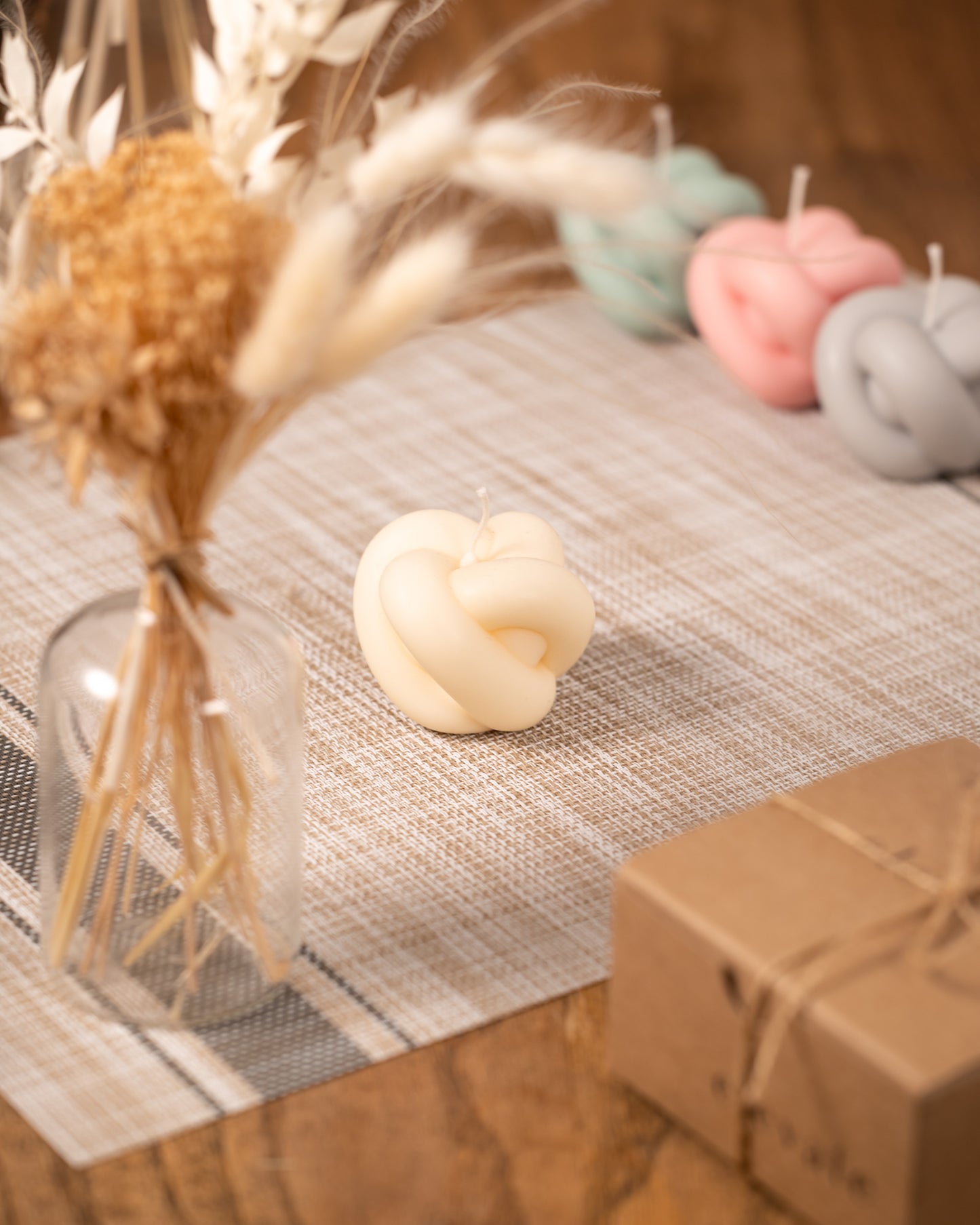 Knot Candle